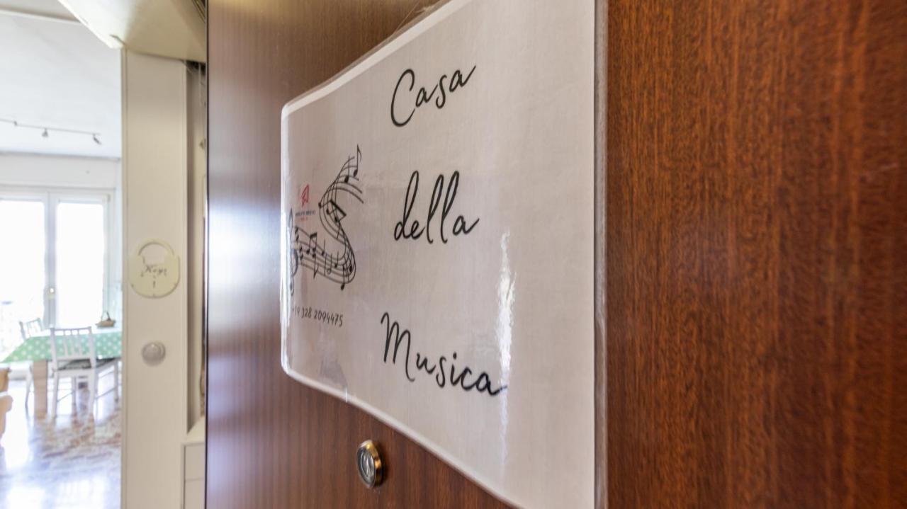 Casa Della Musica - Affitti Brevi Italia Hotel Modena Ngoại thất bức ảnh